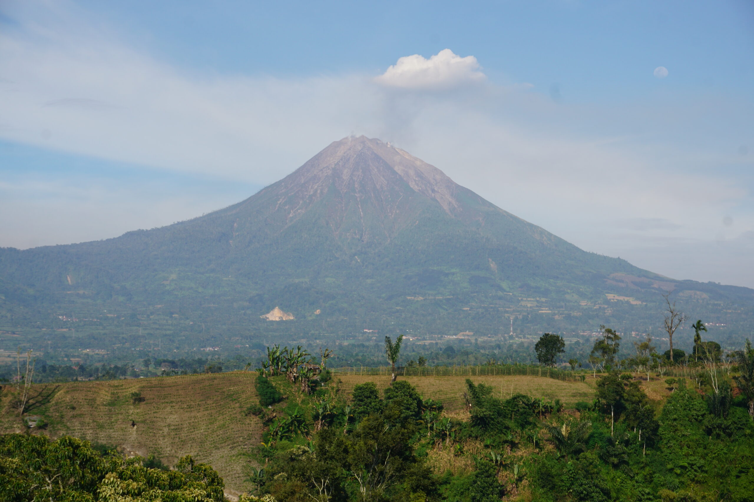 Vulkan Sinabung, Indonesien